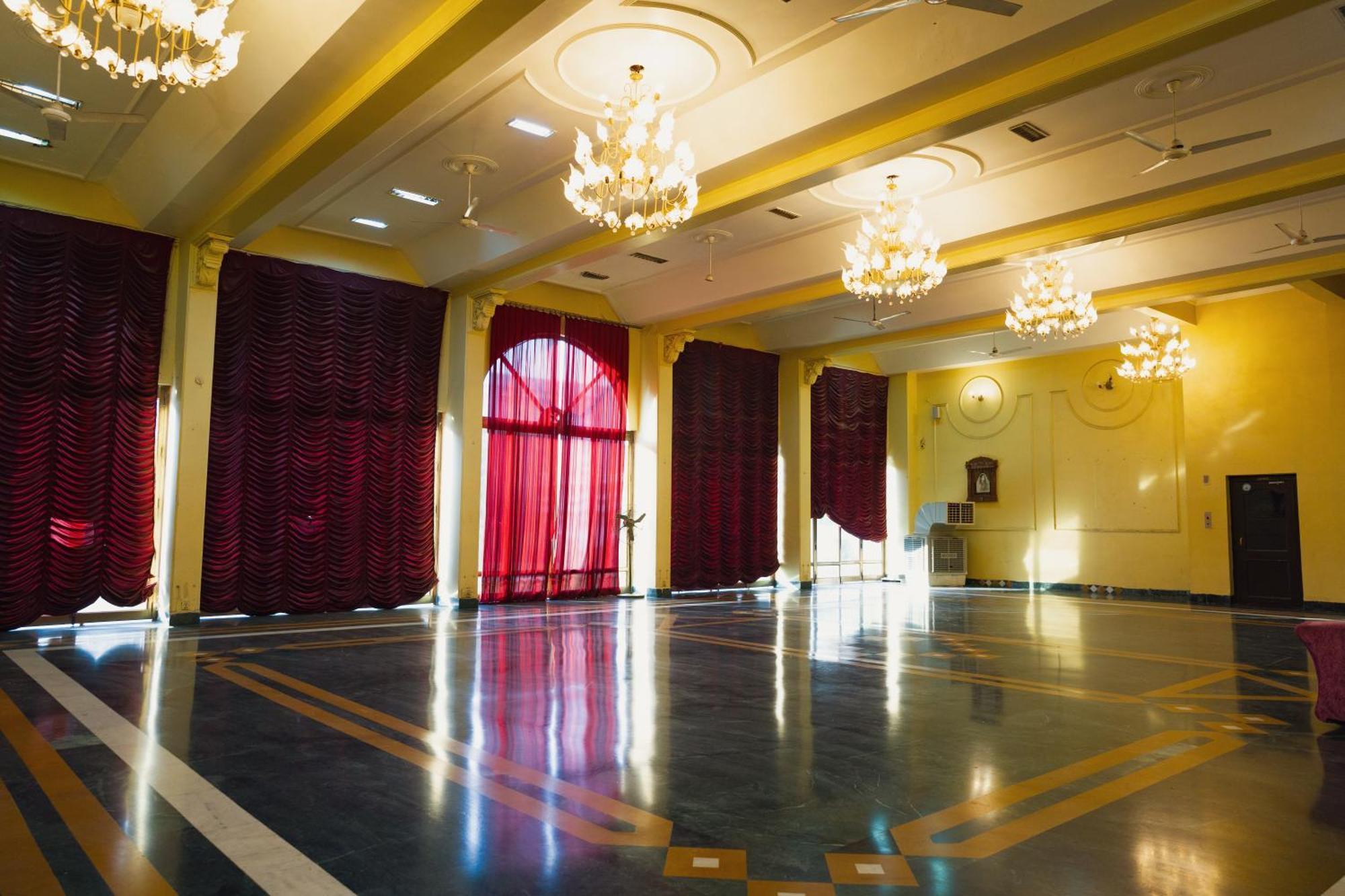 Hotel Girdhar Mahal Indore Exterior photo