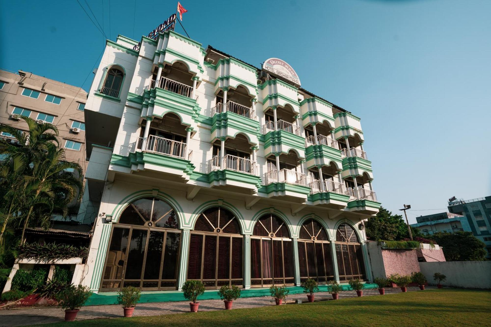 Hotel Girdhar Mahal Indore Exterior photo